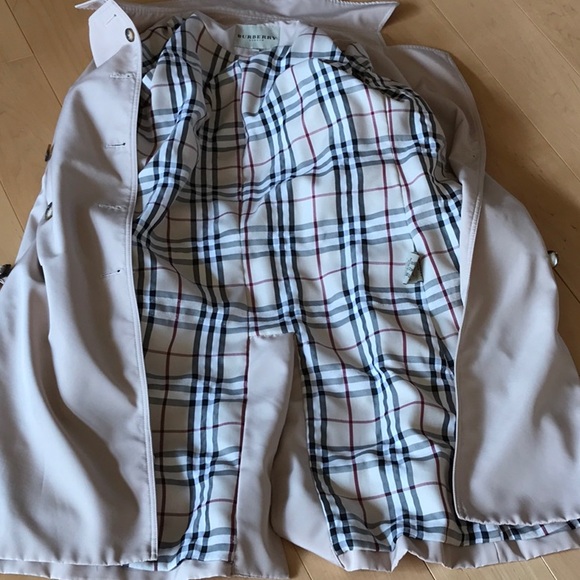 Burberry Trench Coat Size M - Picture 10 of 12